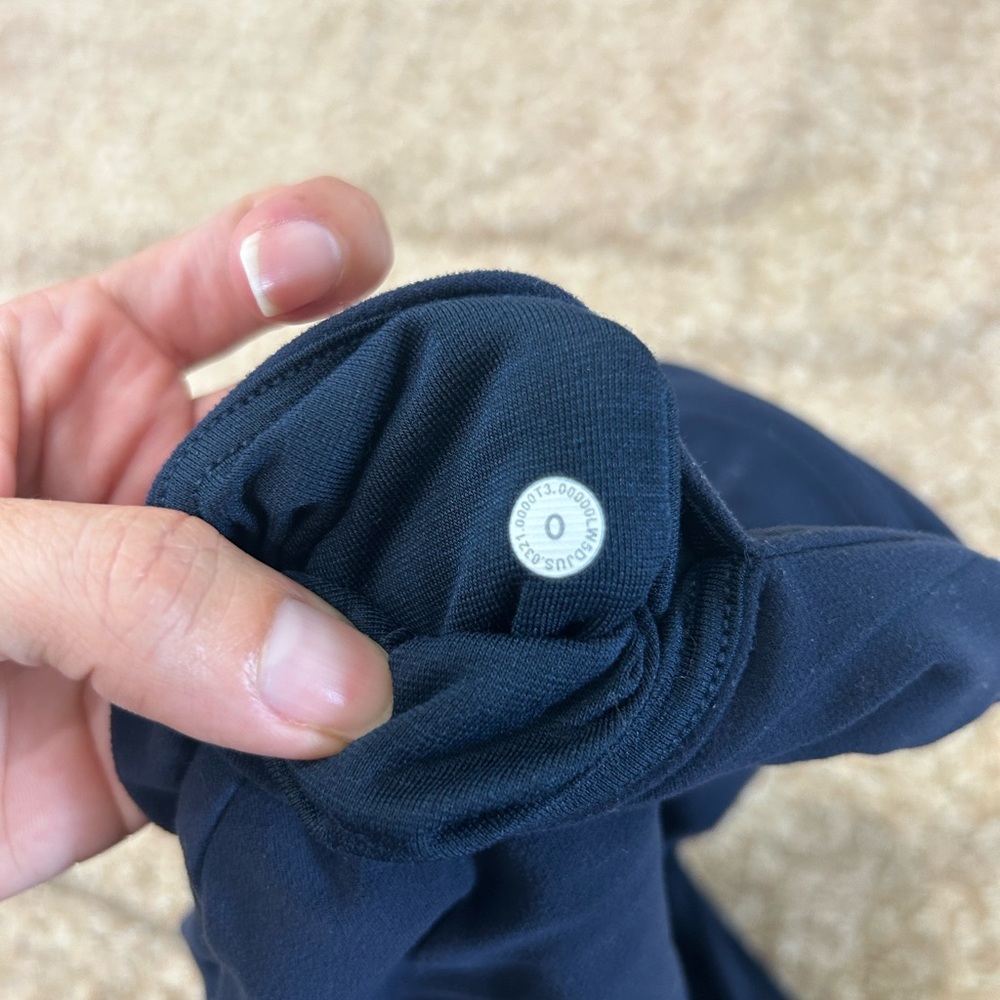 Lululemon Navy Ruched Leggings Sz 0 - Picture 5 of 5